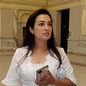 Meet your Posher, Elaine cristina